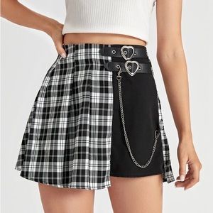 Romwe Black White Plaid Print Flannel Heart Belt Chain Mini Skirt Concert Rave
